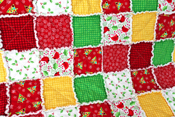 READY TO SHIP, Christmas Rag Lap Quilt, Red, Green, Yellow Christmas Quilt, Christmas Decor, Holiday Rag Quilt, Christmas Quilt for Sale