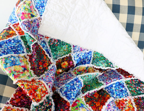 Colorful Rag Quilt. Abstract Flowers Lap Quilt. Floral Sunroom Decor. Quilt for Sale. Rag Quilt Throw.