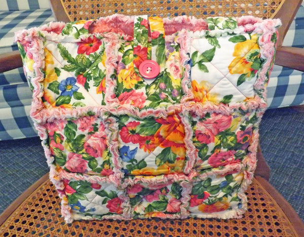 Pink Floral Rag Quilt Tote. Pink Tote Bag for Woman. Purse with Pockets. Rag Quilt Bag. Quilted Tote. Floral Tote Bag.