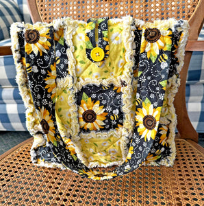Sunflower Rag Quilt Tote Bag: Handmade Summer Purse with Pockets
