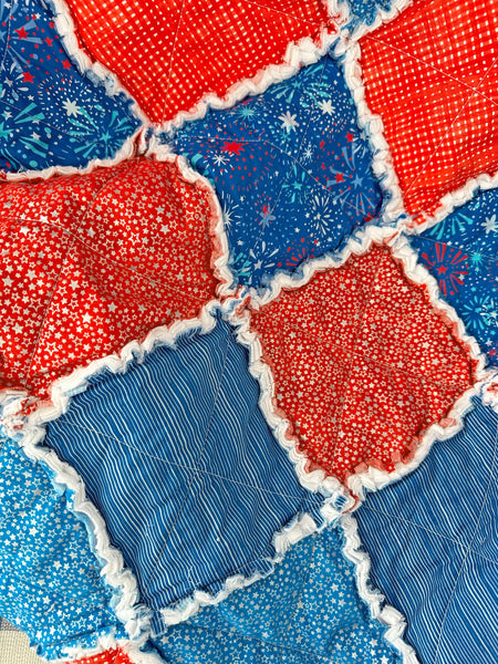 Patriotic Fireworks Lap Rag Quilt. Patriotic Living Room Decor. Fourth of July Decor.
