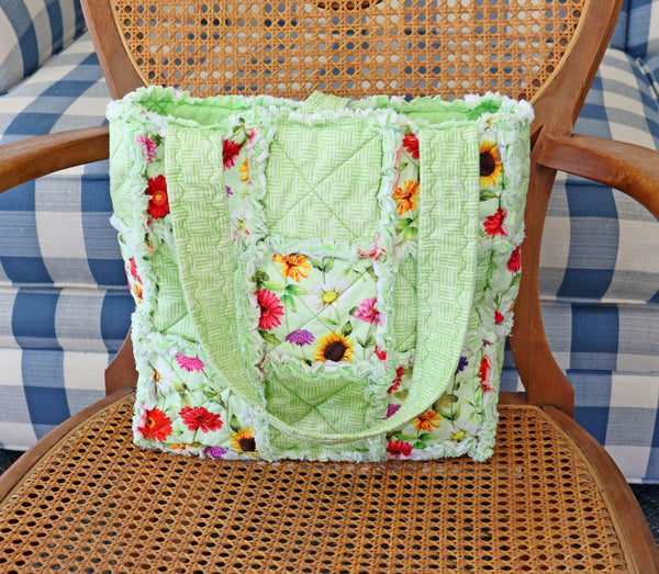 Flowers on Spring Green Rag Quilt Tote