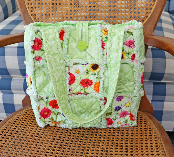 Flowers on Spring Green Rag Quilt Tote