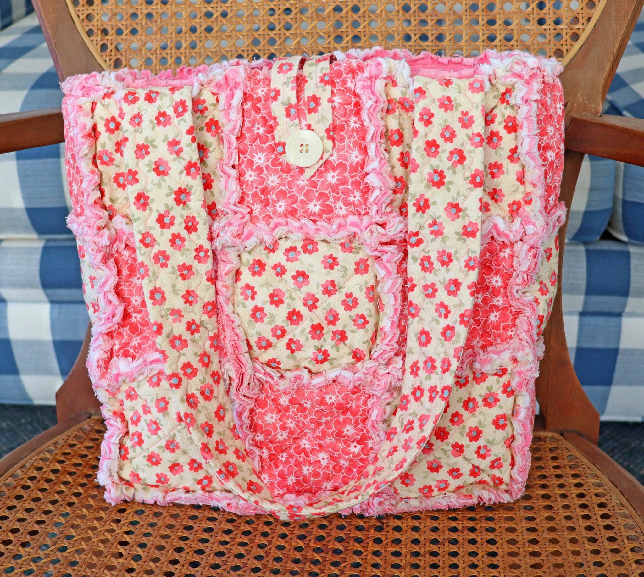 Pink Daisy Rag Quilt Tote