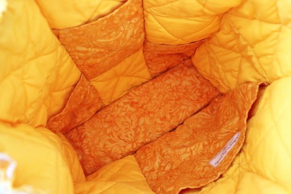 Autumn Rag Quilt Tote. Fall Batik Tote Bag. Autumn Colors Tote Bag for Woman. Rag Bag. Tote Bag with Pockets. READY TO SHIP.