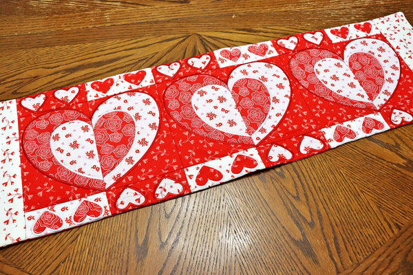 Quilted Heart Table Runner. Large or Small. Valentine Table Decor. Embroidered Applique Red and White Table Runner. Gift for Home.