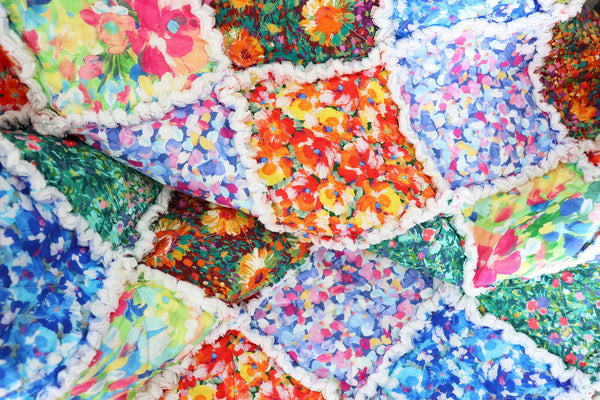 Colorful Rag Quilt. Abstract Flowers Lap Quilt. Floral Sunroom Decor. Quilt for Sale. Rag Quilt Throw.